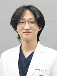 심우철